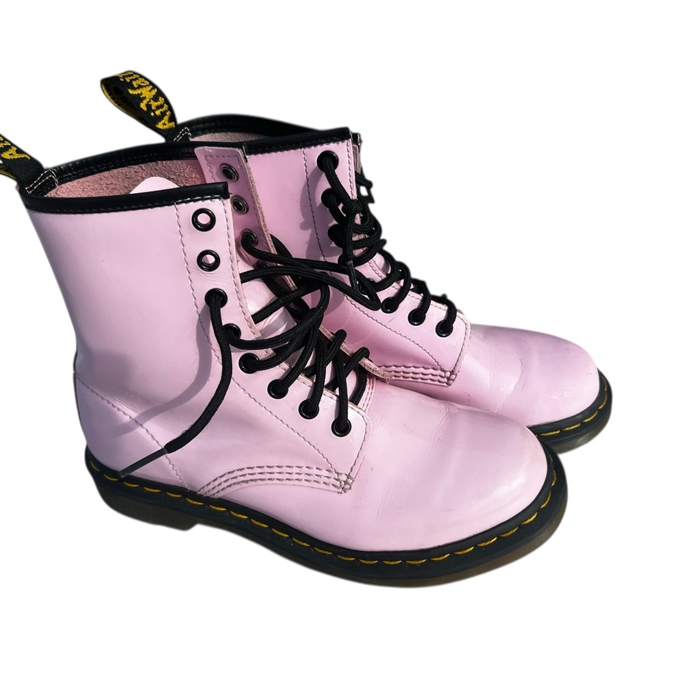 Dr Martens Womens Size 7 Pale Pink Patent Leather Combat Ankle Boots 26425